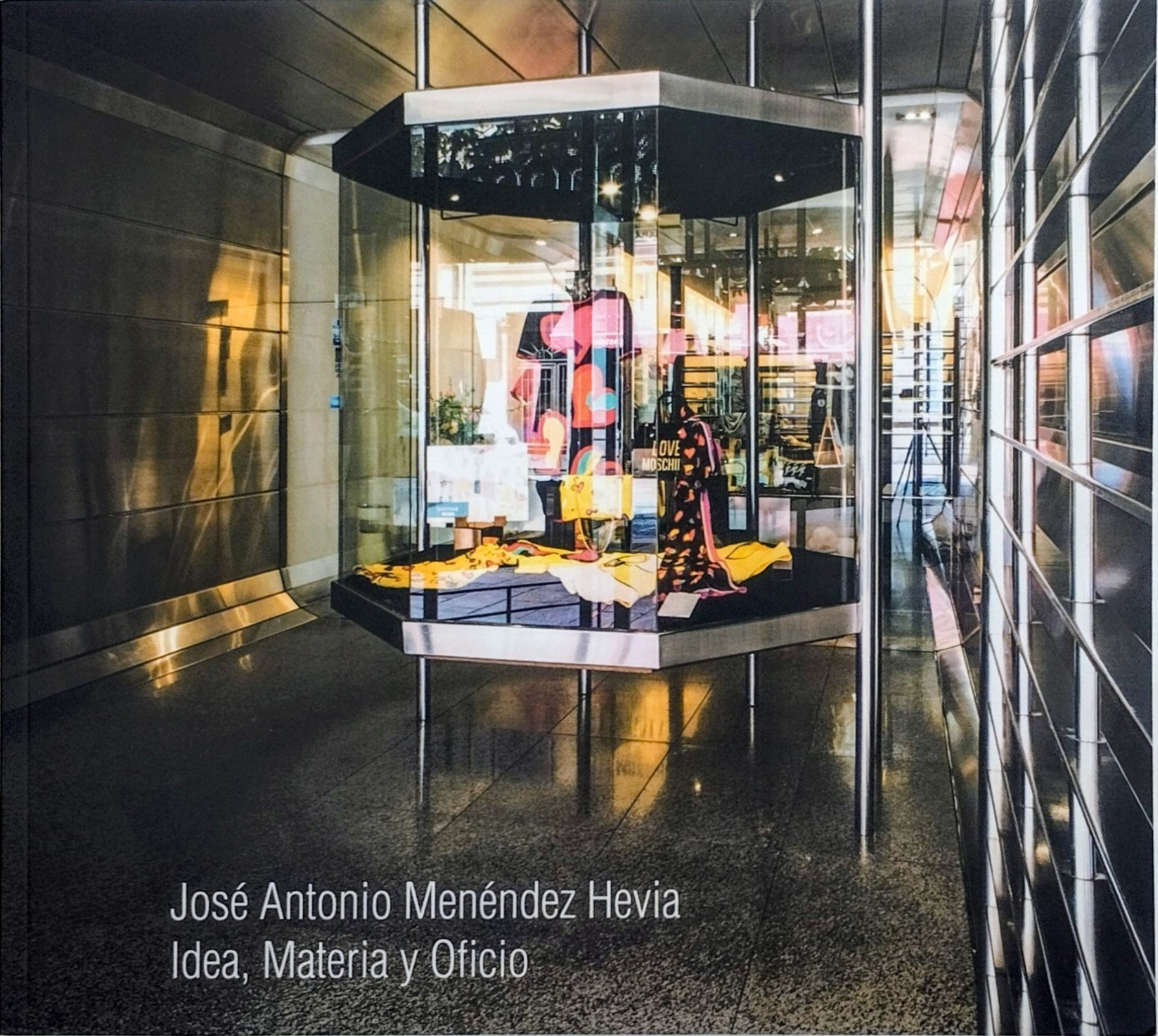 José Antonio Menéndez Hevia. Idea, Materia y Oficio